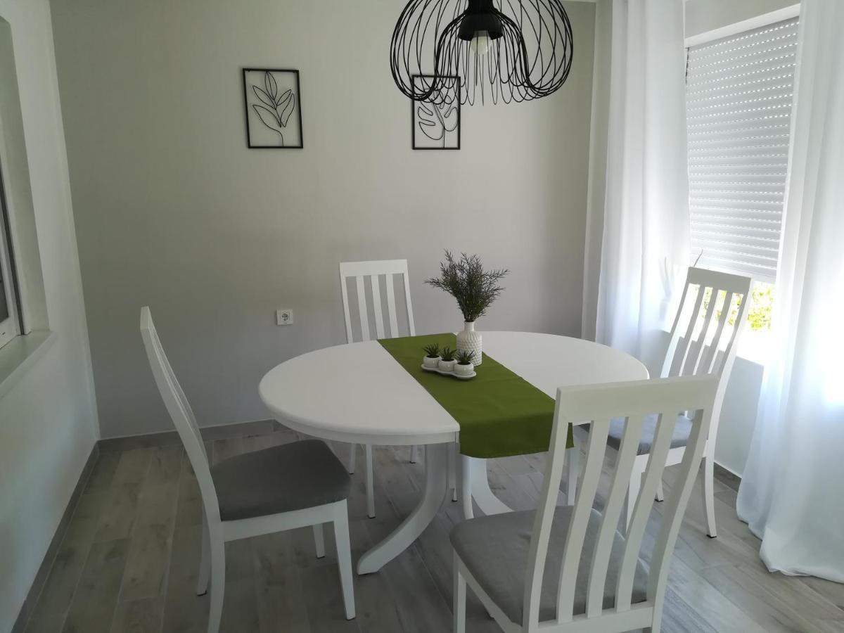 Apartmani Hermes Jadrija Exteriör bild